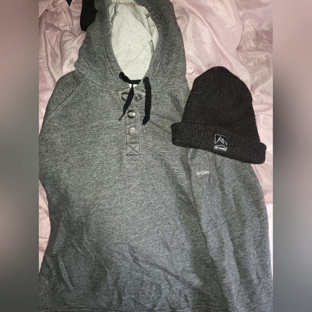 Colombia size xL hooded, thermal, long-sleeve & matching beanie